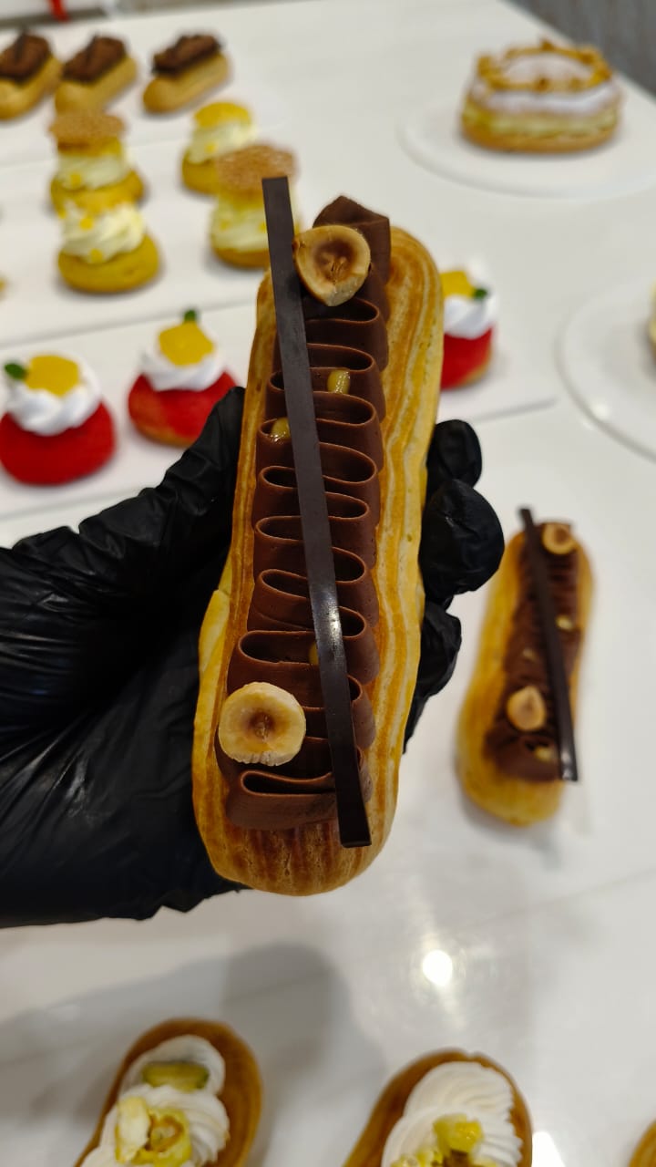 Eclair desserts