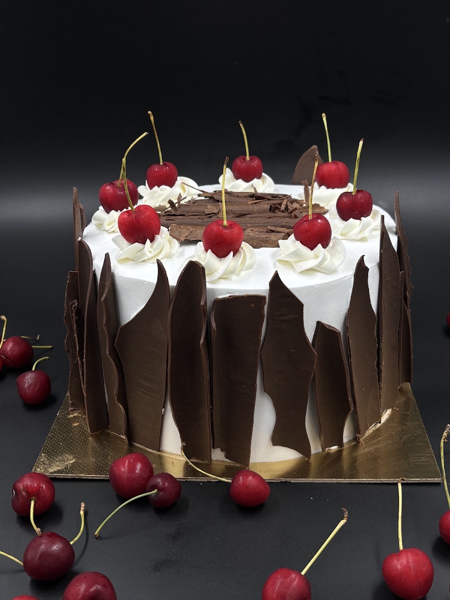 Authentic Blackforest extras